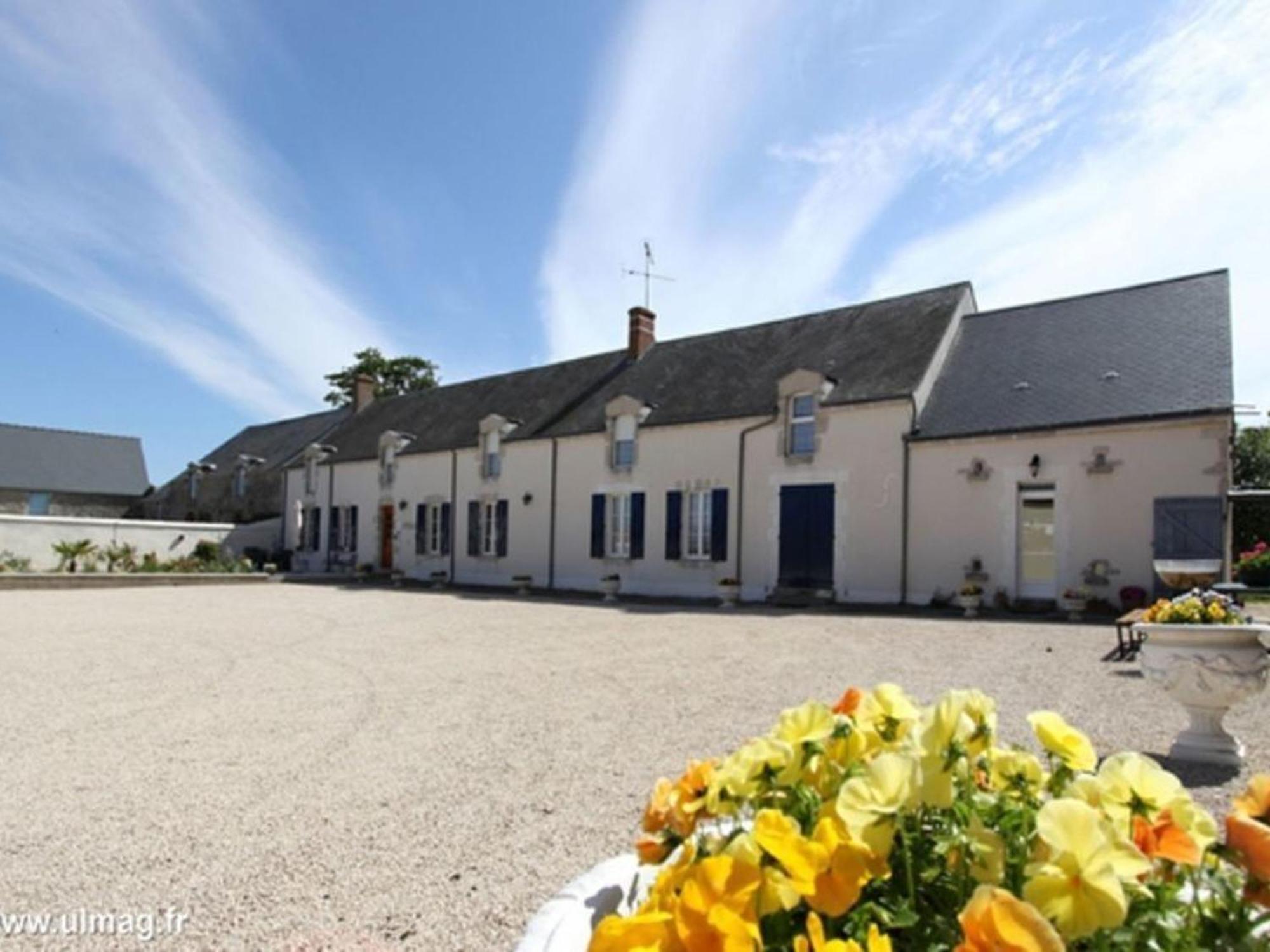 Ferme Renovee Au Calme - 4 Chambres, Petit-Dejeuner Inclu - Fr-1-590-450 Cravant  Eksteriør bilde